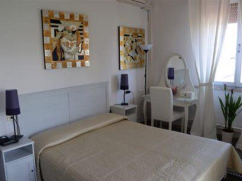 Hotel Oxford Rimini Exterior foto