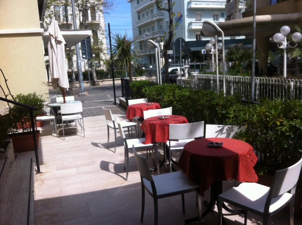 Hotel Oxford Rimini Exterior foto